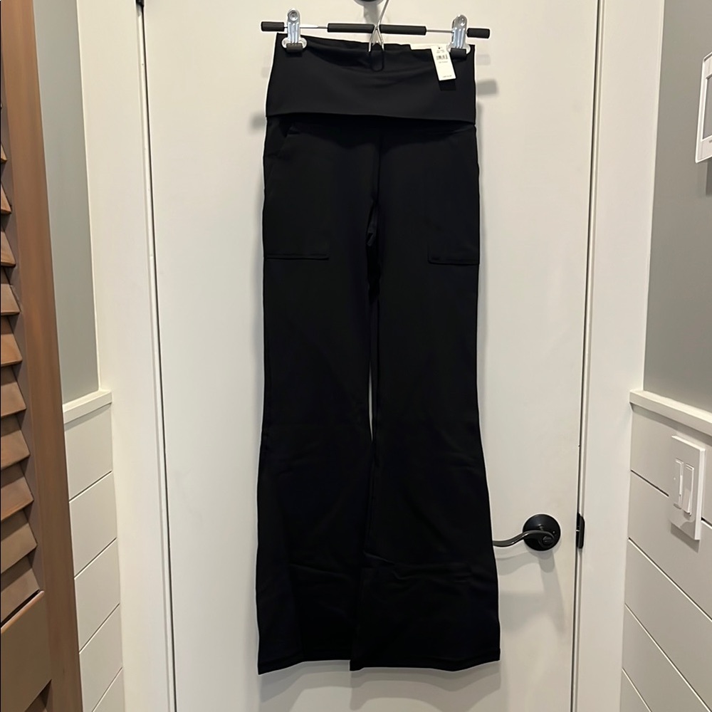 NWT Aerie Black Flare Yoga Leggings
